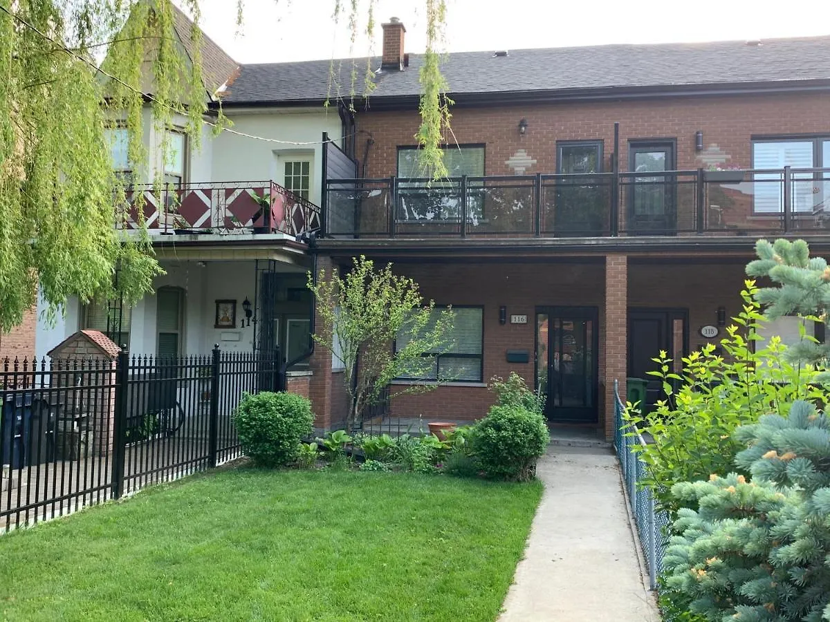 College Place Apartment Toronto 0*,
